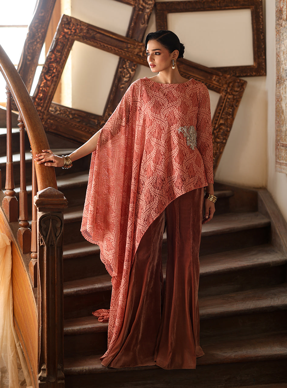 Zainab Chottani | Velura Velvet Edit 25 | Blush Cape