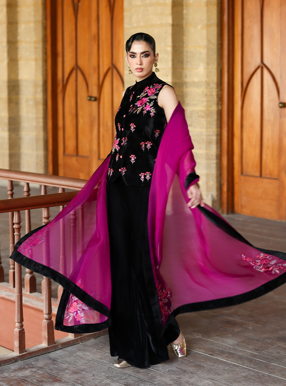 Zainab Chottani | Velura Velvet Edit 25 | Keir Vest, image 3