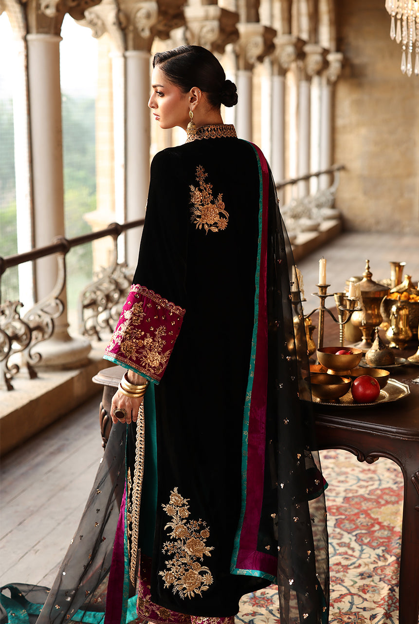 Zainab Chottani | Velura Velvet Edit 25 | Siya Long Shirt, image 2