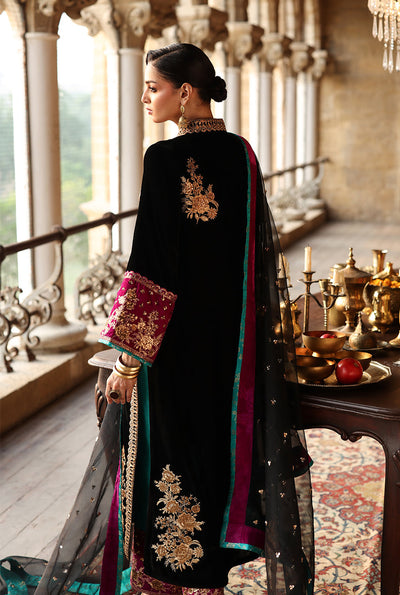Zainab Chottani | Velura Velvet Edit 25 | Siya Long Shirt