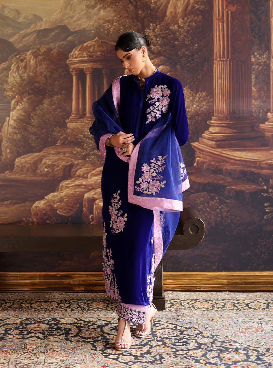 Zainab Chottani | Velura Velvet Edit 25 | Zelin Long Shirt, image 3