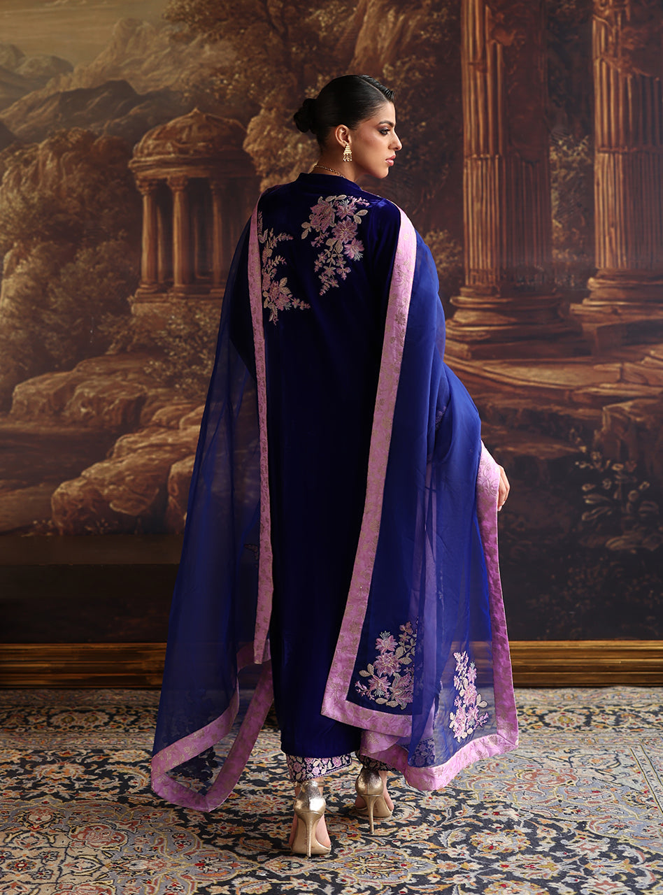 Zainab Chottani | Velura Velvet Edit 25 | Zelin Long Shirt, image 2