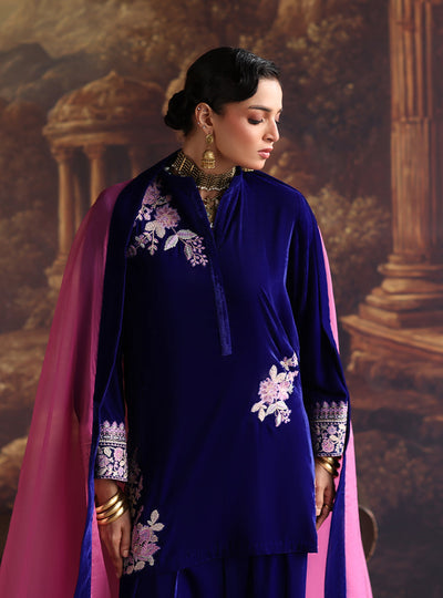 Zainab Chottani | Velura Velvet Edit 25 | Vida Farshi