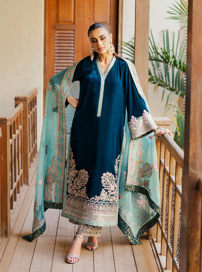 Zainab Chottani | Velvet 25 | Elsa