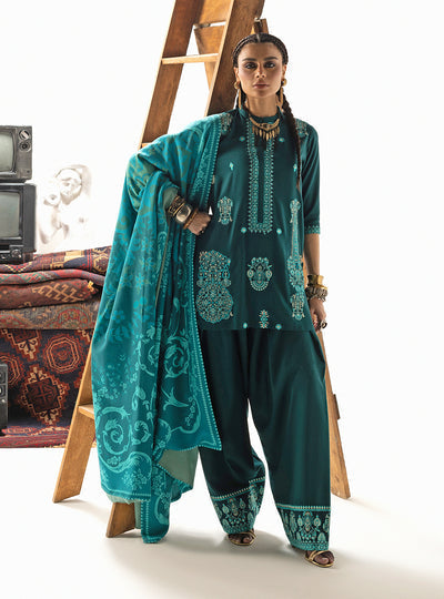 Zainab Chottani | Winter Shawl 25 | Kyana - D6