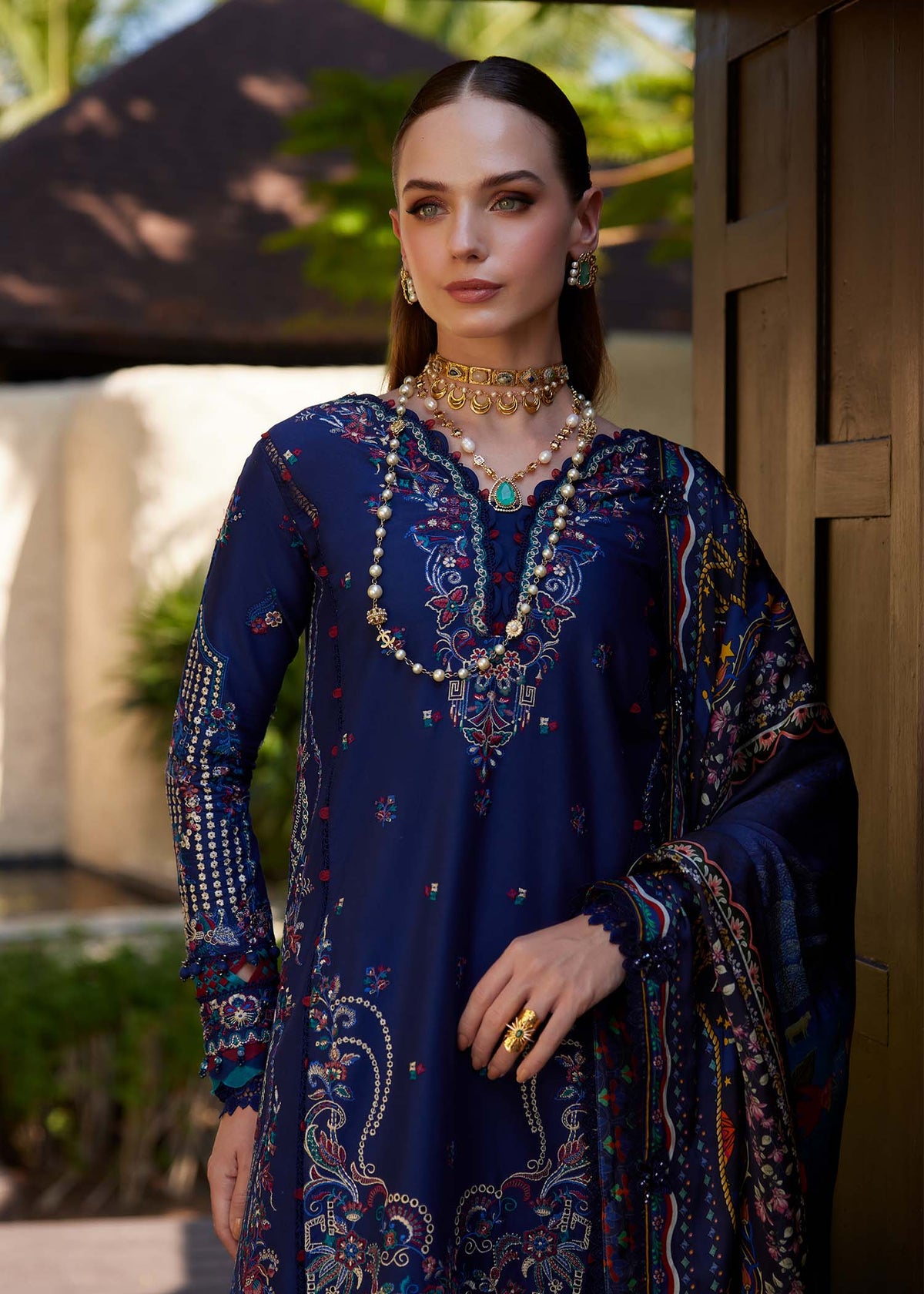Kanwal Malik | Ariya Luxury Lawn 26 | Mehrin, image 3