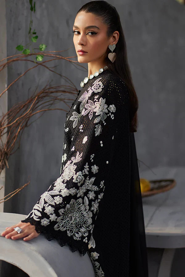 Suffuse Meenah stygian black cutwork shirt and shalwar, photo 4