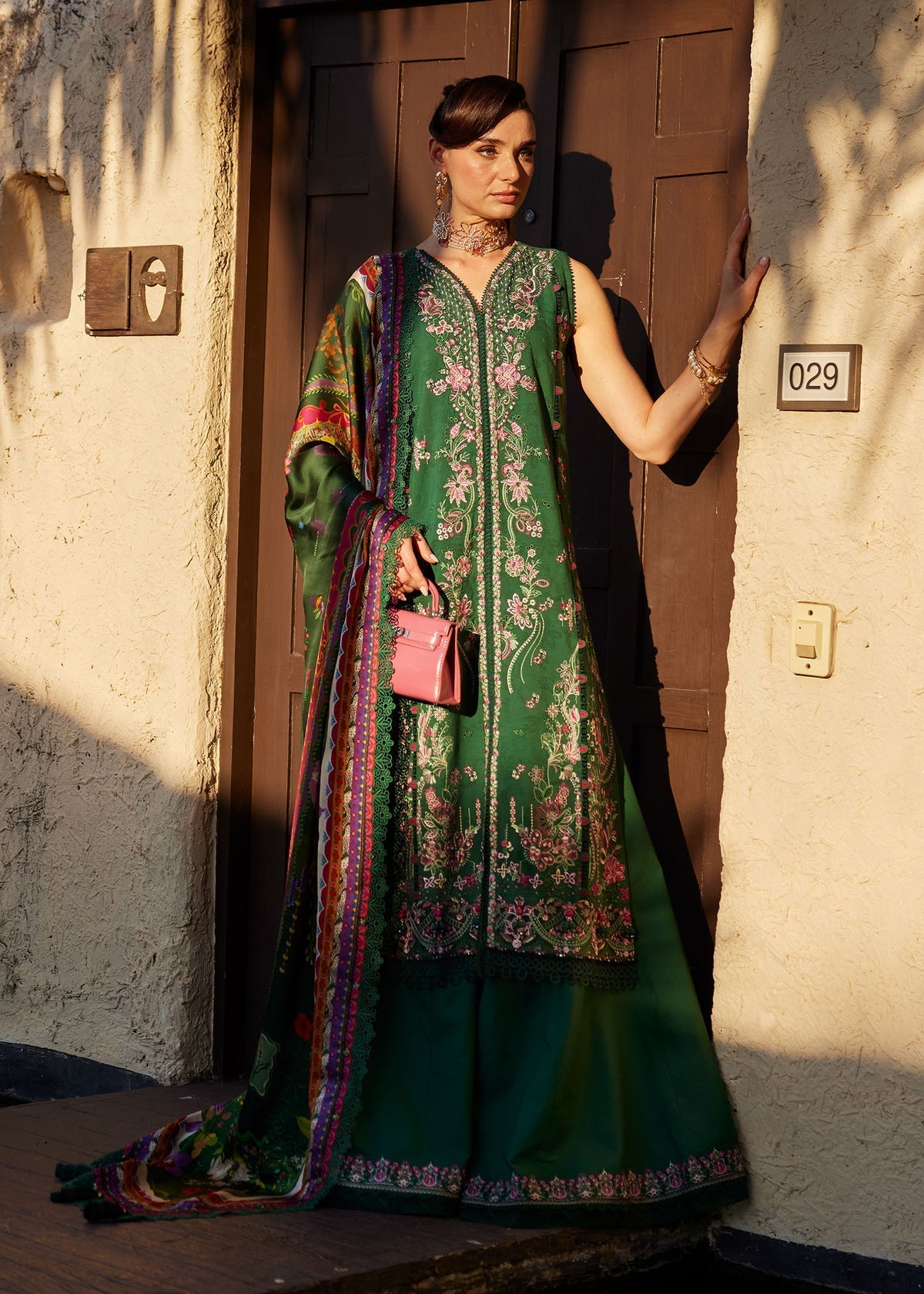 Kanwal Malik | Ariya Luxury Lawn 26 | Serena, image 5