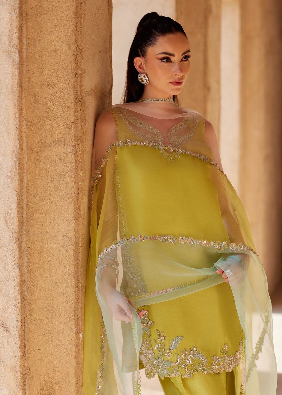 Kanwal Malik | Ghina Luxury Pret | Sia, image 3