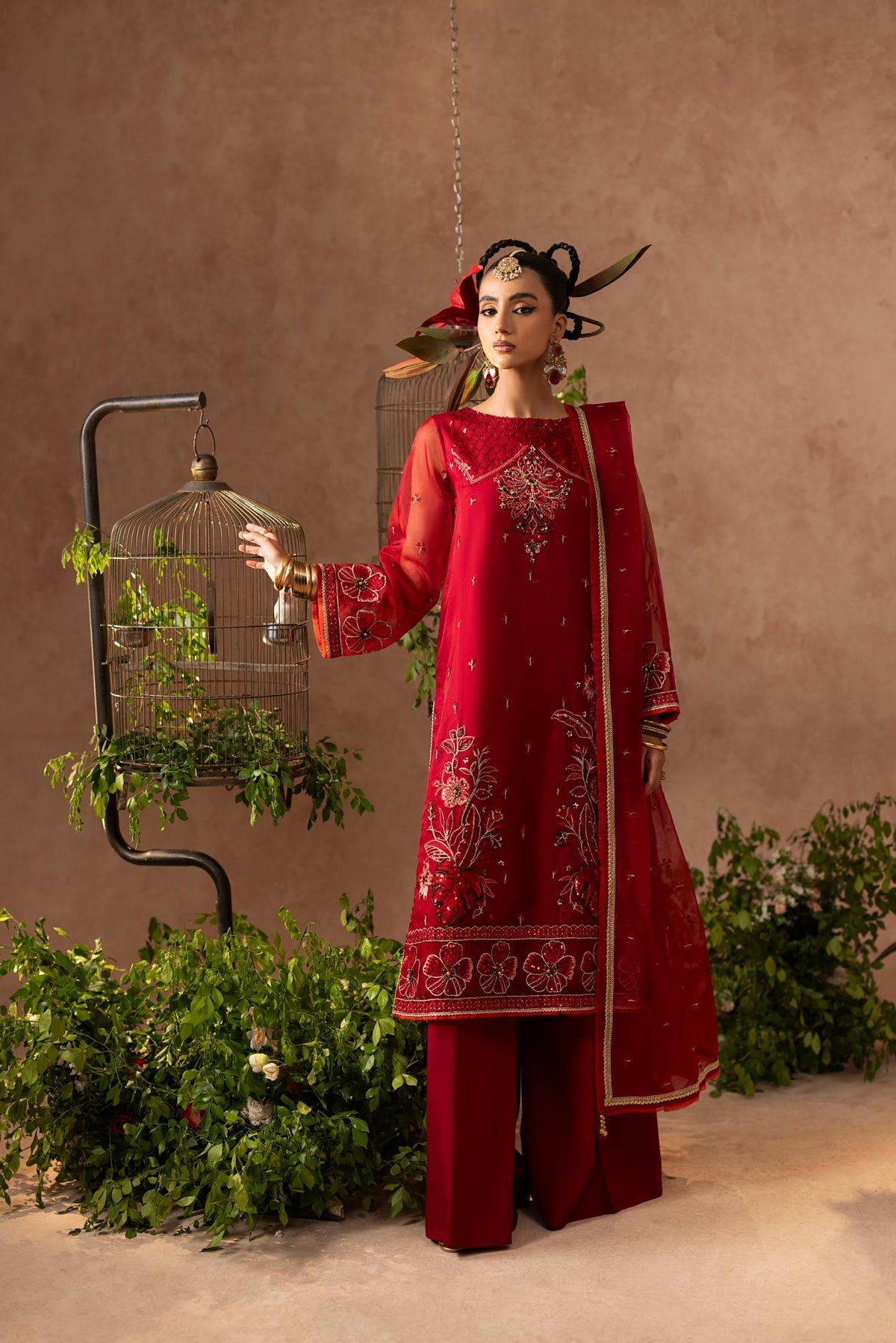 Shurooq | Geet Luxe | Mahia