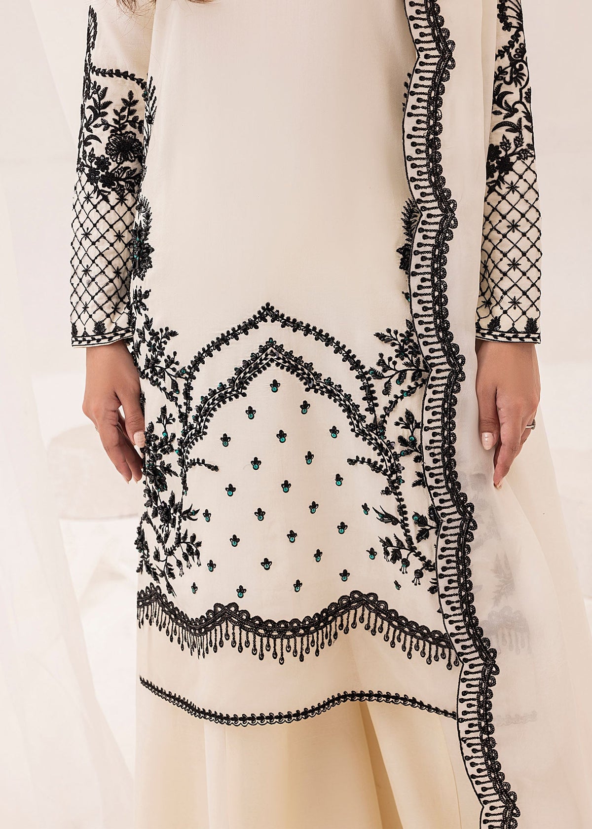 Jamnii | Silk Ivy | Noir Pearl -  Jamnii Ladies Clothes - Original Designer Dress - House of Maryam