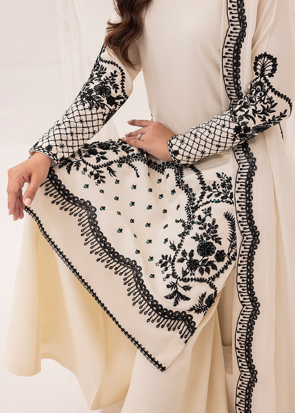 Jamnii | Silk Ivy | Noir Pearl -  Jamnii Ladies Clothes - Original Designer Dress - House of Maryam