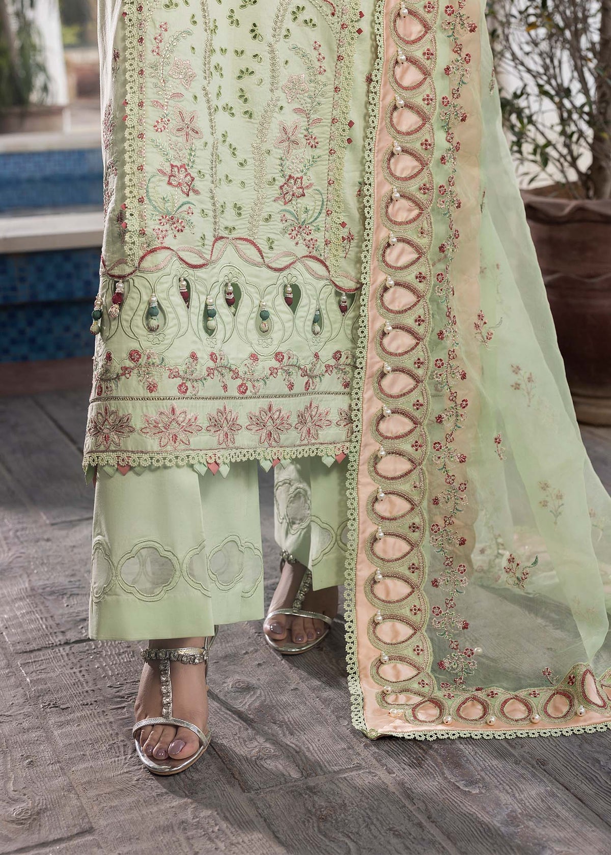 Shurooq | Luxury Lawn 25 | Amazon -  Shurooq Ladies Clothes - Original Designer Dress - House of Maryam
