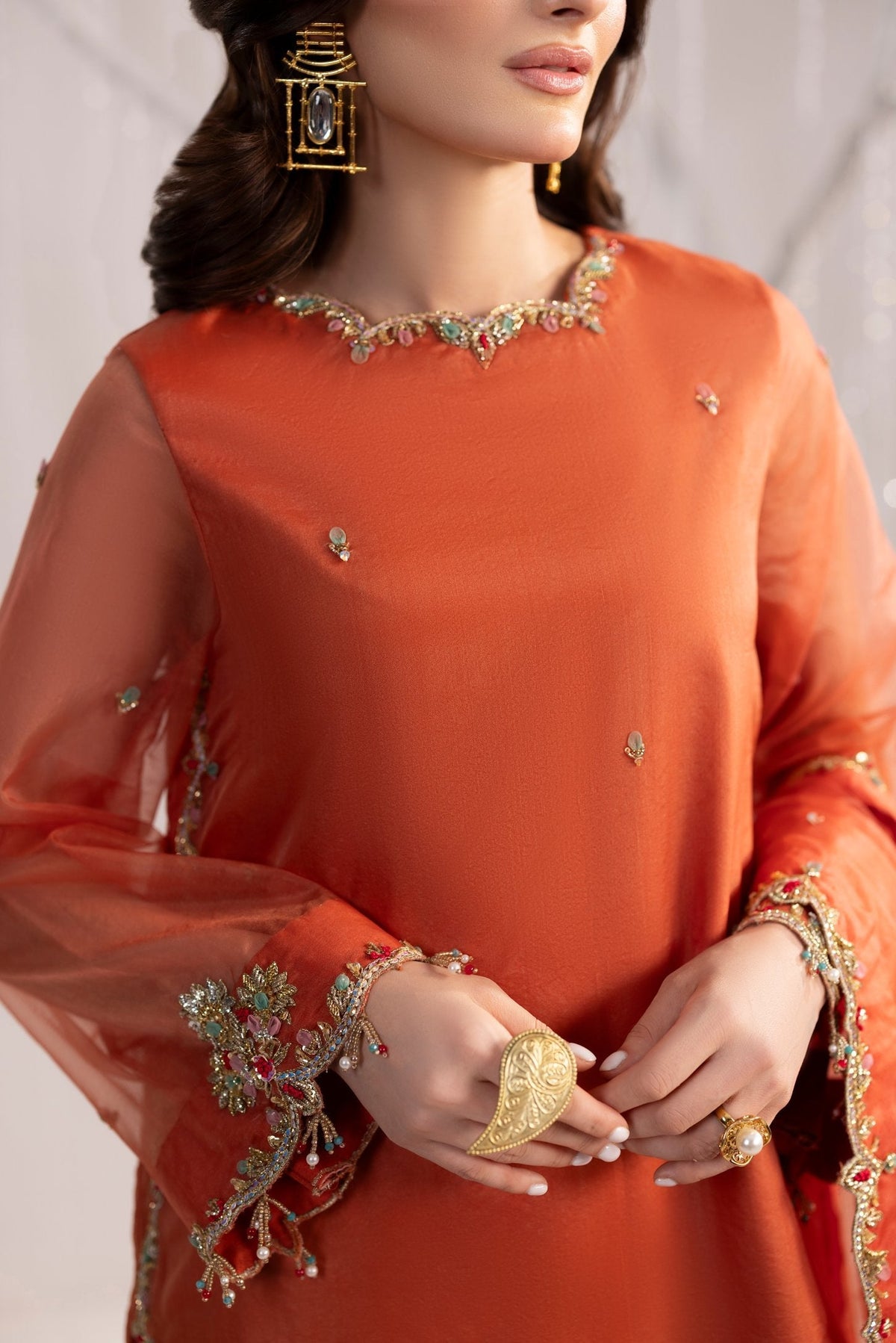 Shurooq | Echo in Bloom | Amber Dusk, image 5