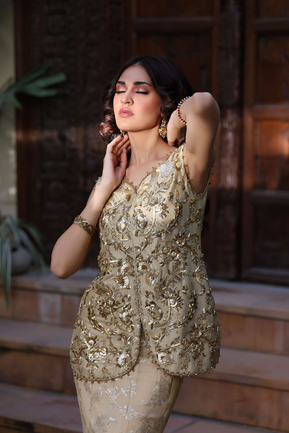 Wahaj M Khan | Nur Festive | Gold Mermaid Nur Lehnga, image 3
