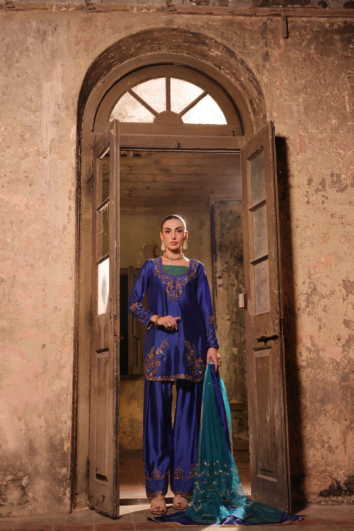 Wahaj M Khan | Banno Wedding Formals | Shalwar pant silk set, image 2