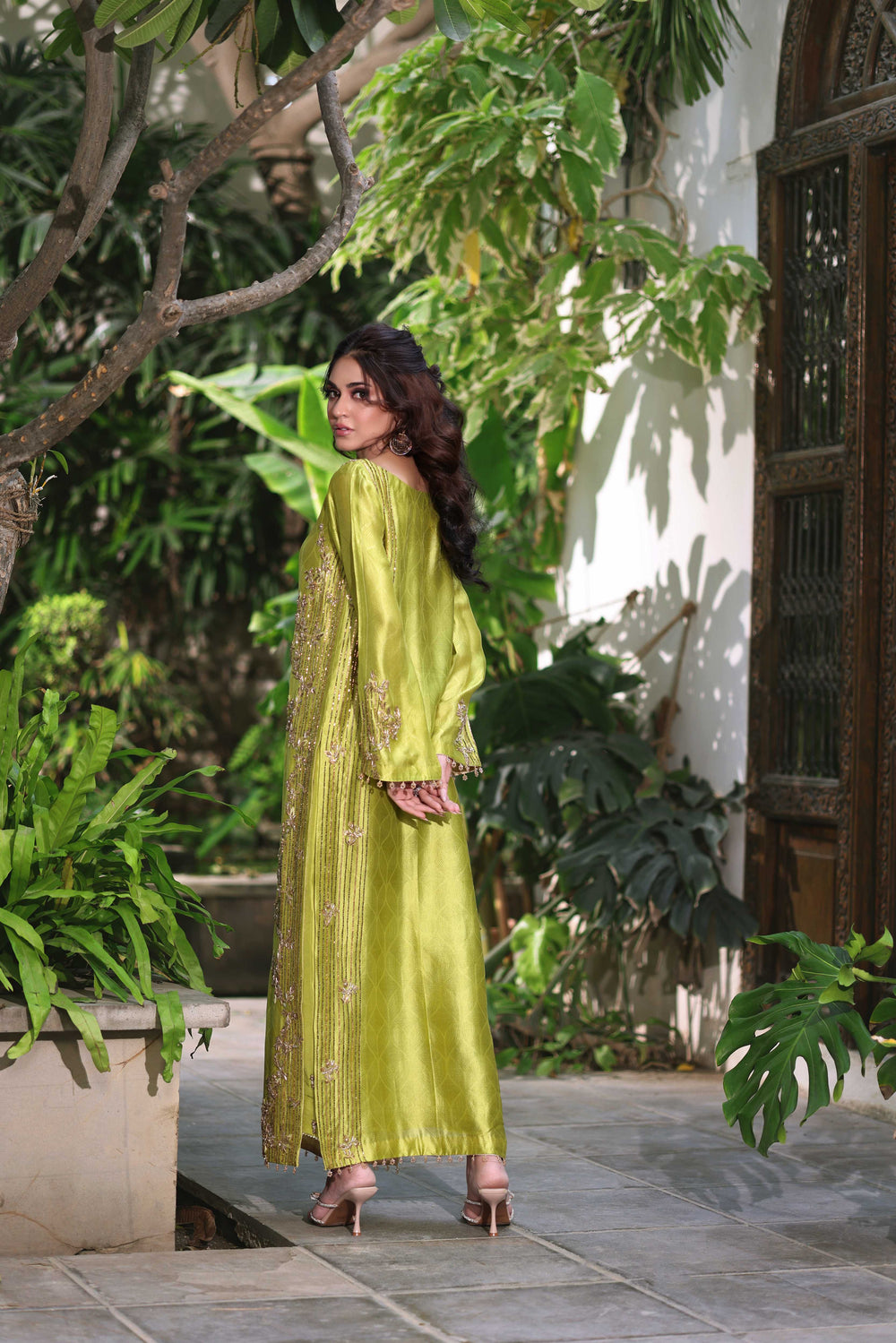 Wahaj M Khan | Nur Festive | Metallic Chartreuse & Deep Navy Nur Ensemble, image 2