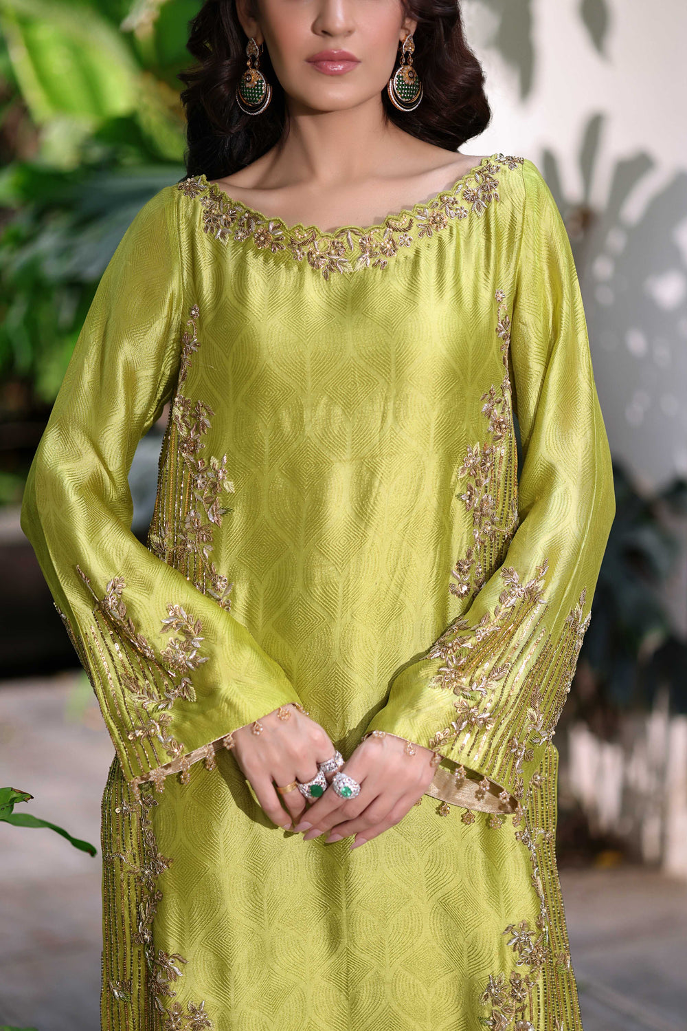 Wahaj M Khan | Nur Festive | Metallic Chartreuse & Deep Navy Nur Ensemble, image 3