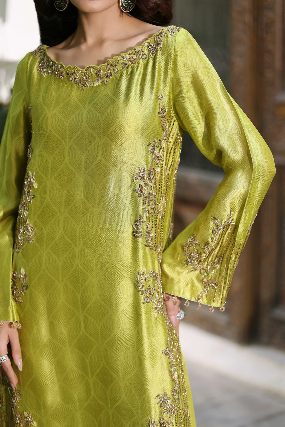 Wahaj M Khan | Nur Festive | Metallic Chartreuse & Deep Navy Nur Ensemble, image 5