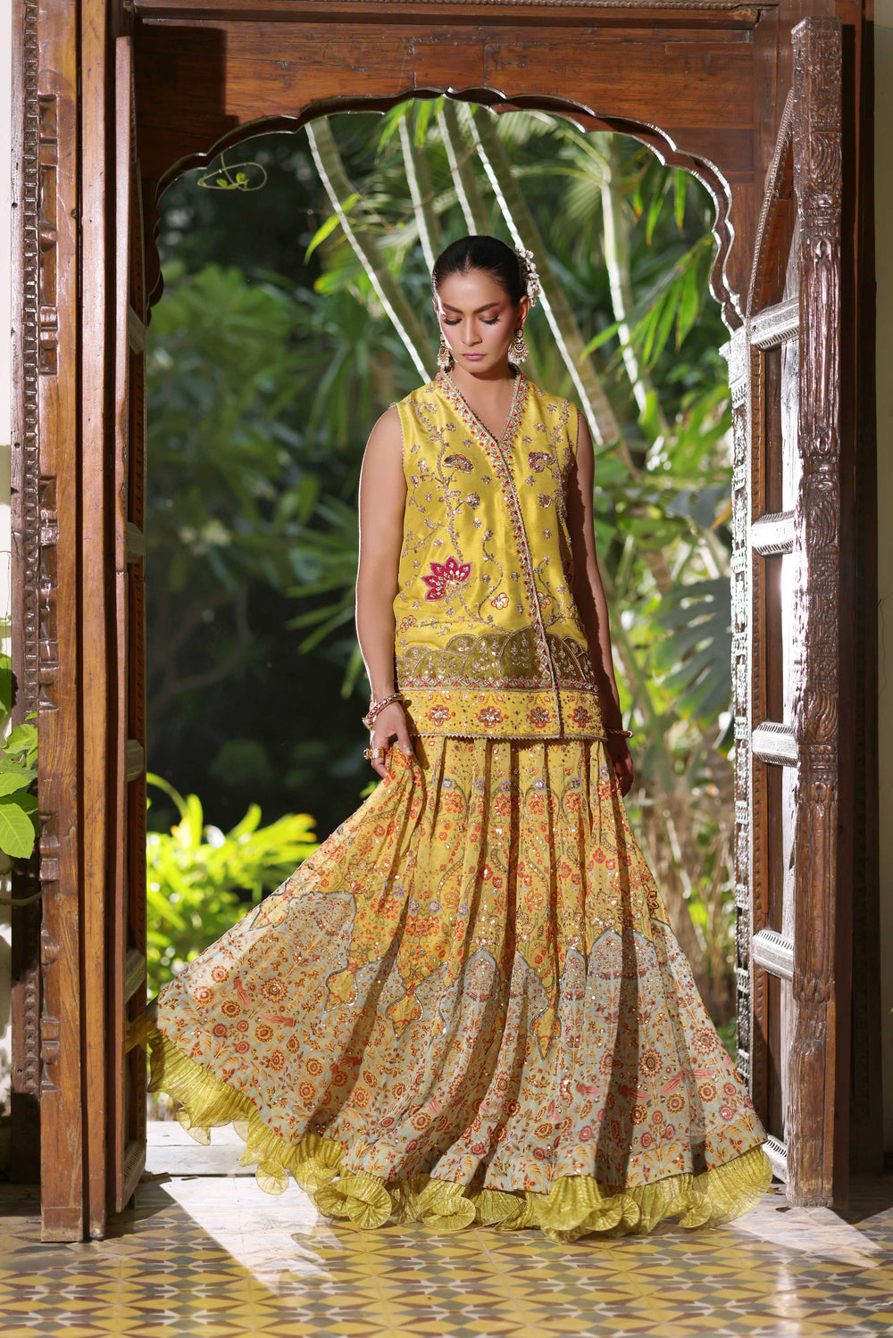 Wahaj M Khan | Nur Festive | Nur-e-Amber Lenga Set, image 5