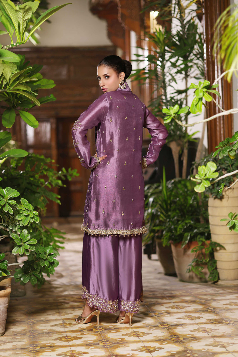 Wahaj M Khan | Nur Festive | Iridescent Orchid Purple Jacket set, image 2