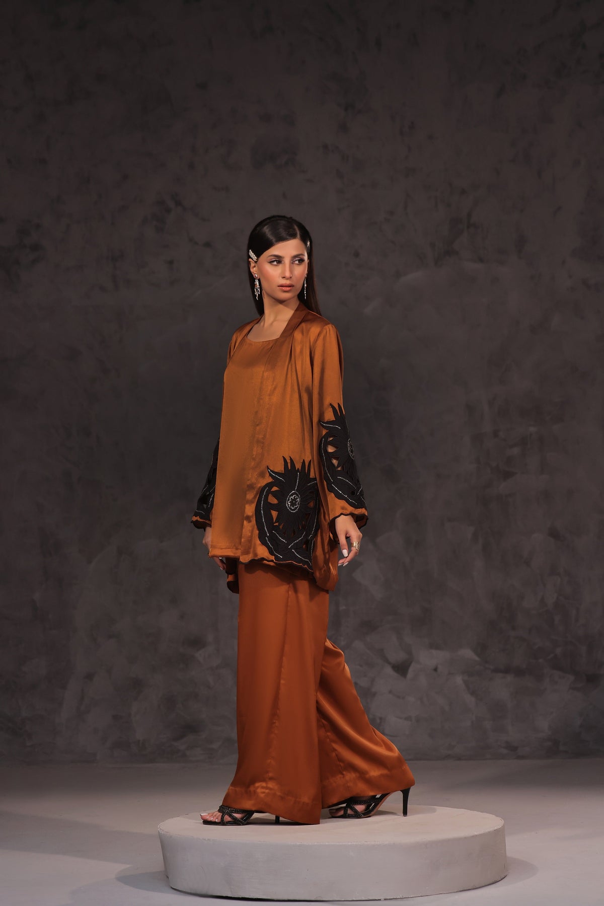 Mona Imran | Ezel Eid 25 | Meena -  Mona Imran Ladies Clothes - Original Designer Dress - House of Maryam