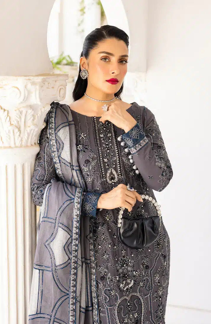 Emaan Adeel | Zimal Luxury Formals 23 | ZM 08 ZEBA