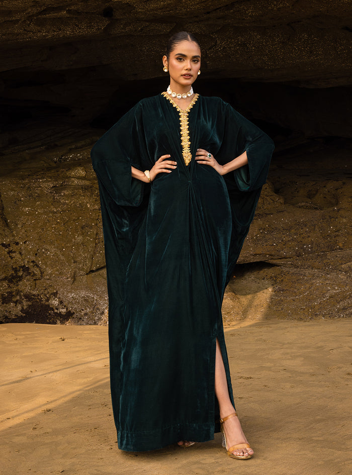Zainab Chottani | The Kaftan Edit | Voila, image 4