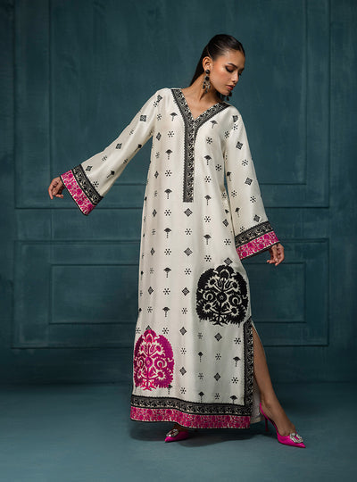 Zainab Chottani | The Kaftan Edit | Azalea, image 4