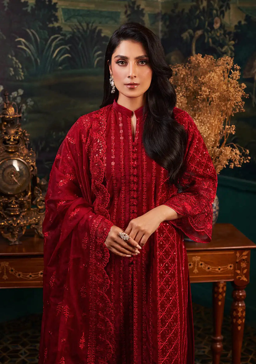 Zainab Chottani | Embroidered Velvet | SURKH D-05 by Zainab Chottani - House of Maryam