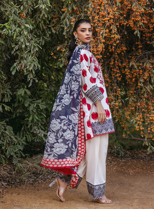 Zainab Chottani | Tahra Lawn 24 | FREYA - D 10A by Zainab Chottani - House of Maryam