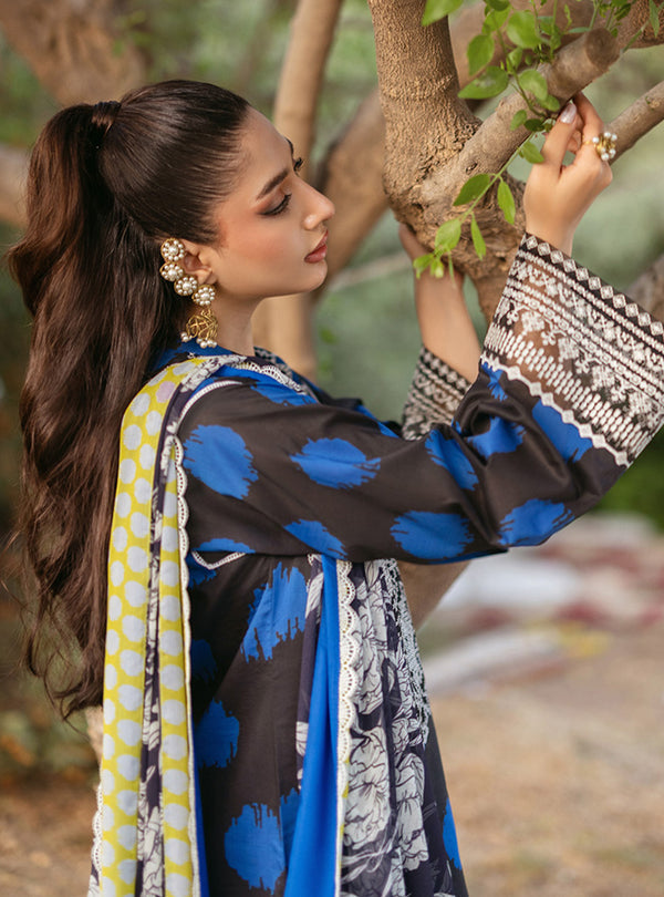 Zainab Chottani | Tahra Lawn 24 | FREYA - D 10B by Designer Zainab Chottani - House of Maryam - Pakistani Designer Ethnic Wear in {{ shop.shopifyCountryName }}