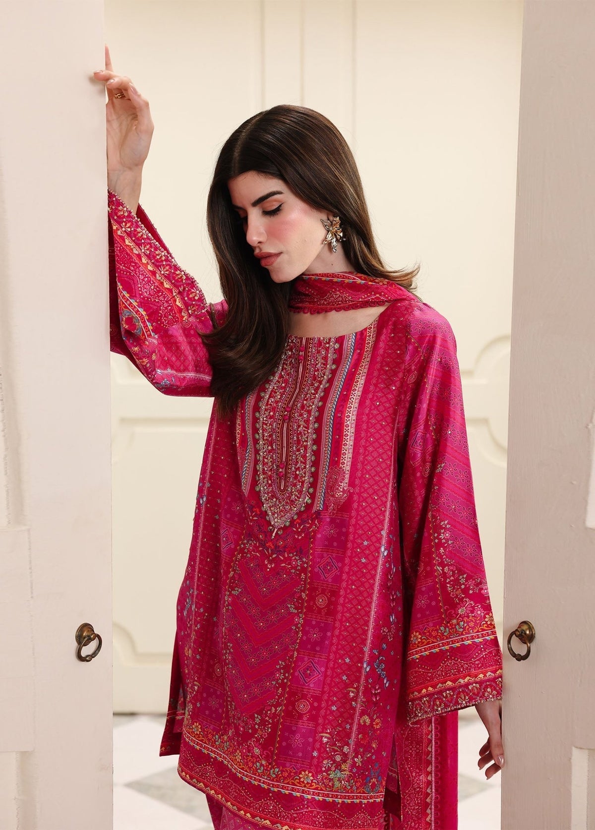 Kanwal Malik | Sorelle Luxe Silk 26 | Ziven, image 3