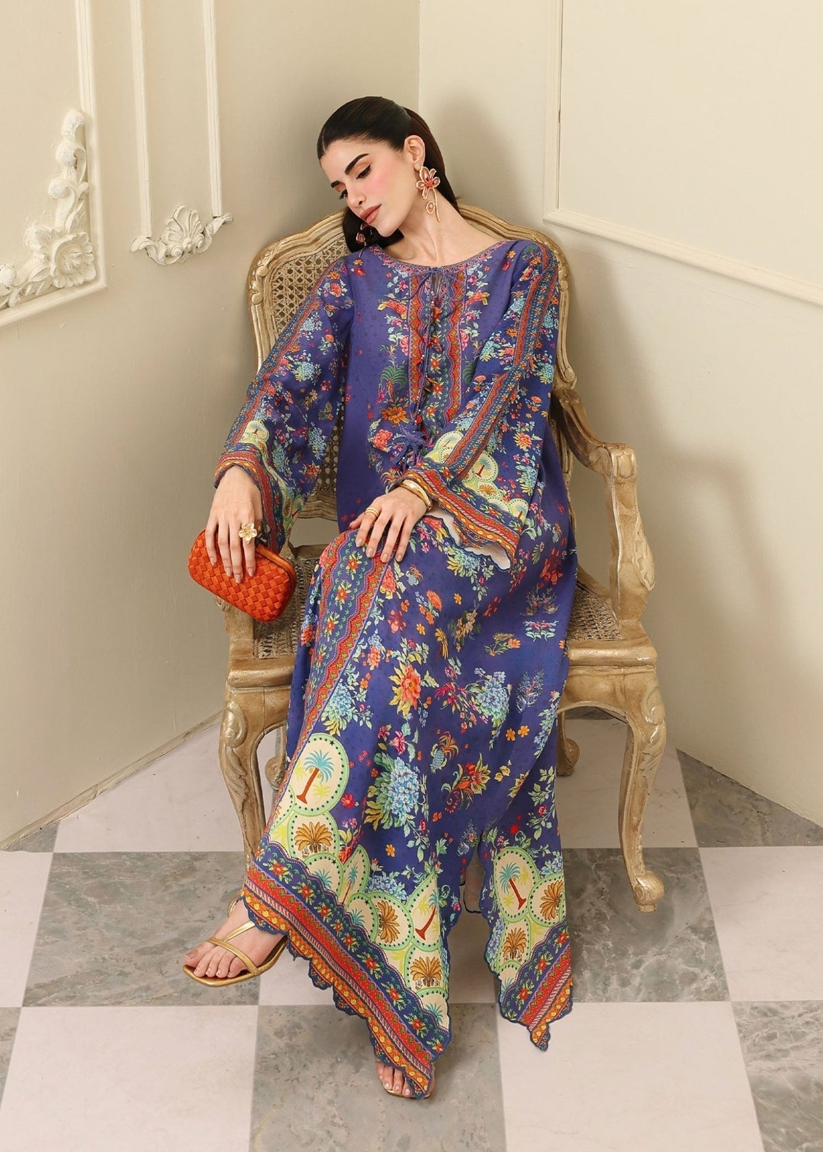 Kanwal Malik | Sorelle Luxe Silk 26 | Noire-4