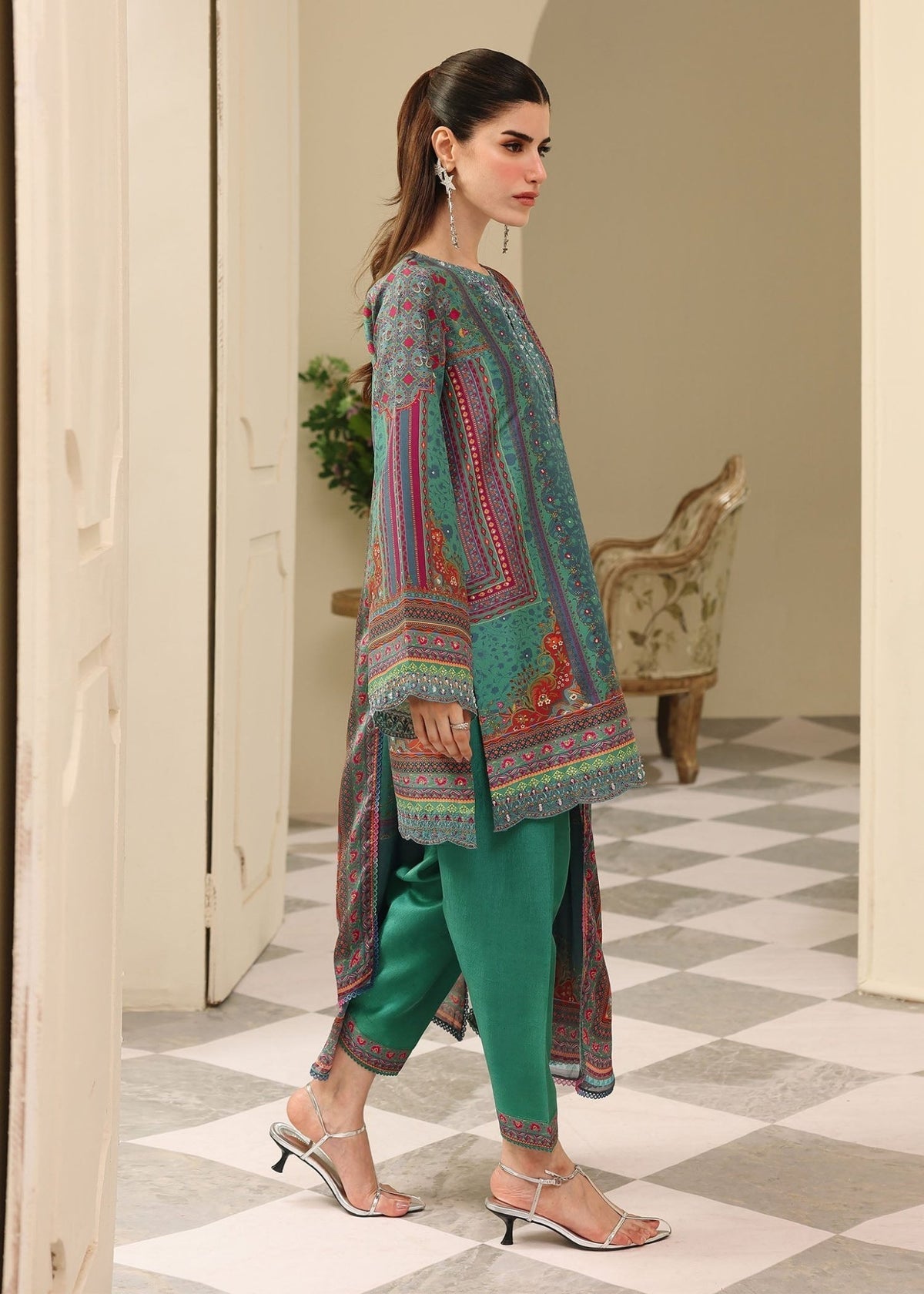 Kanwal Malik | Sorelle Luxe Silk 26 | Jiana-4
