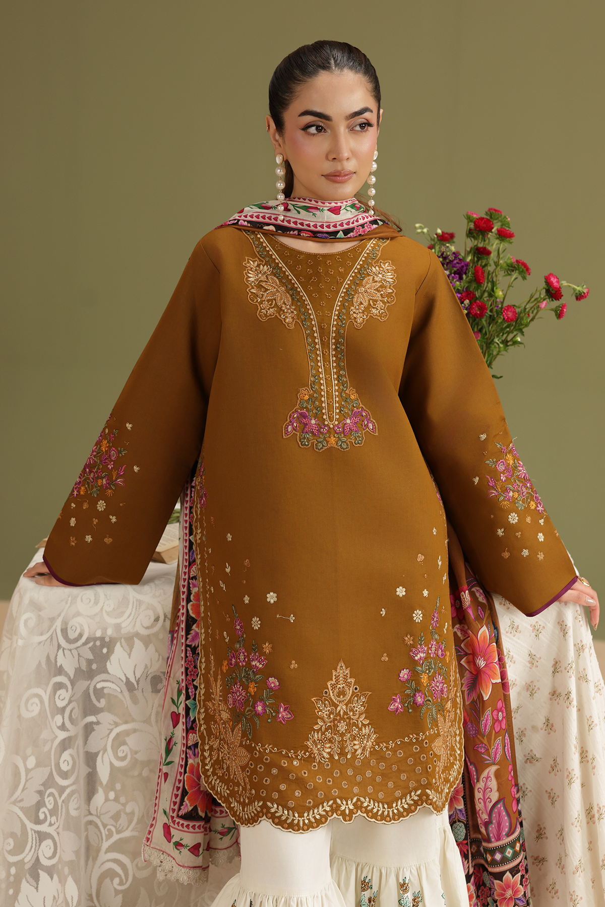 Rajbari | Jahaan Lawn | JAHAAN | 01-3