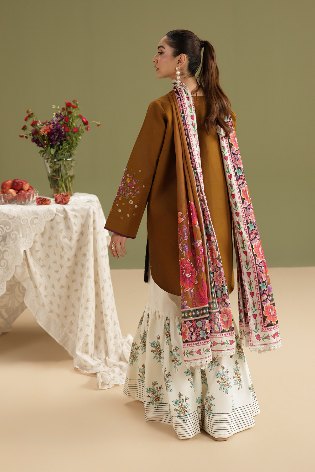 Rajbari | Jahaan Lawn | JAHAAN | 01-2