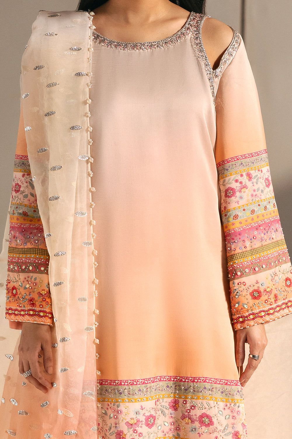 Afrozeh | Silk Muse 26 | Pearl Draped, image 3