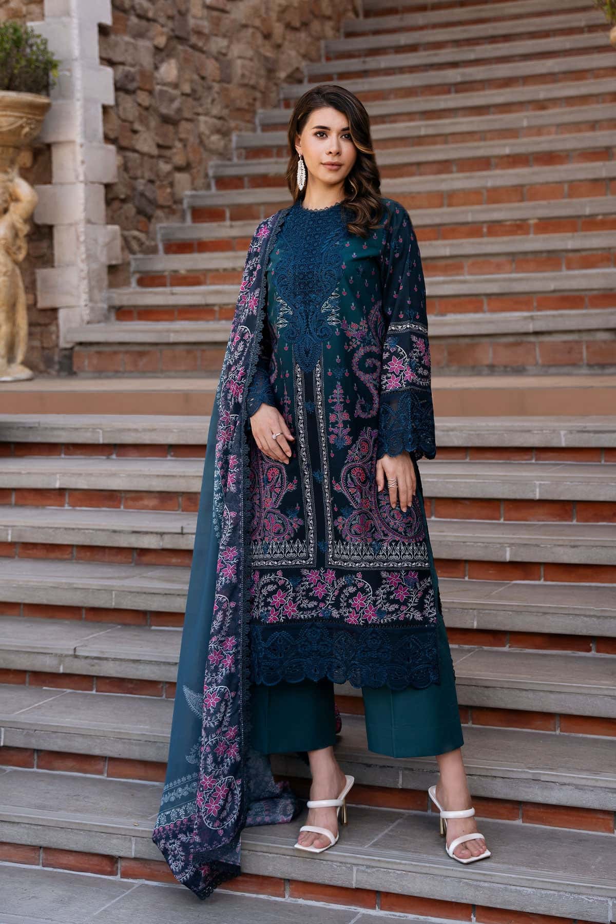 Afrozeh | Damask The Holiday Edit 25 | Azrina B -  Afrozeh Ladies Clothes - Original Designer Dress - House of Maryam