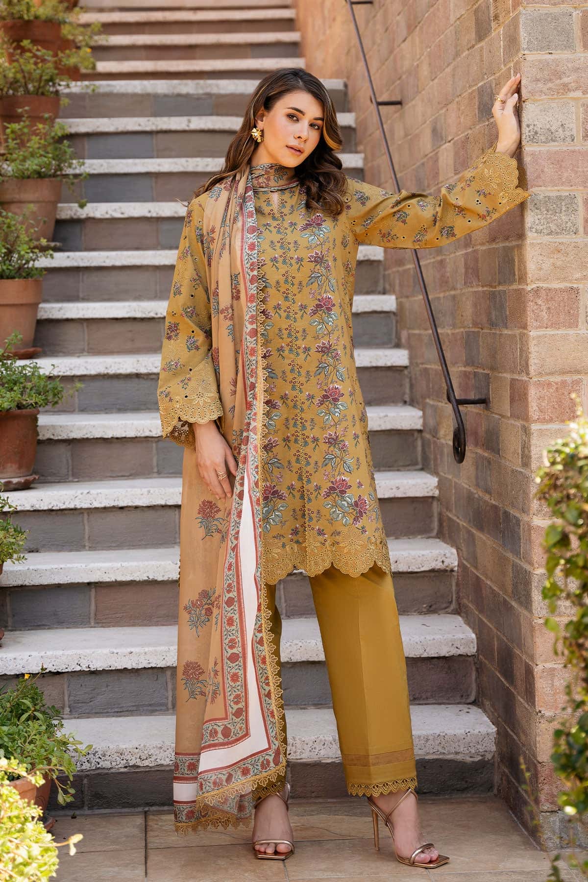 Afrozeh | Damask The Holiday Edit 25 | Lorien B -  Afrozeh Ladies Clothes - Original Designer Dress - House of Maryam