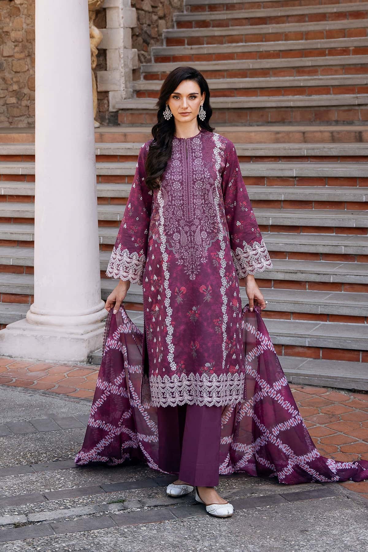 Afrozeh Anisa A magenta embroidered lawn suit