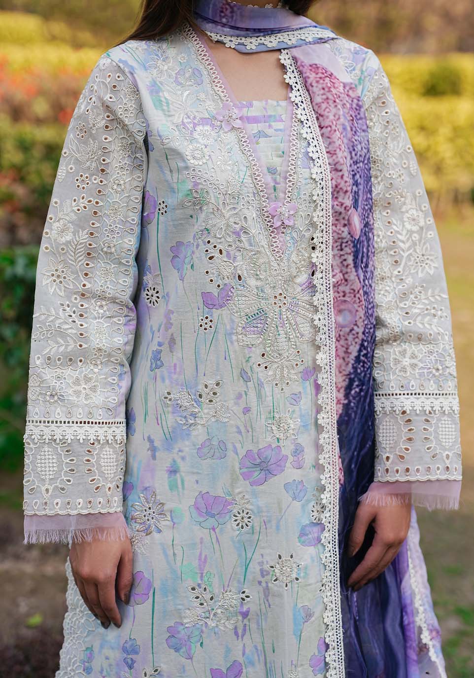 Zarqash | Luxe Lawn 26 | ZQL002-4