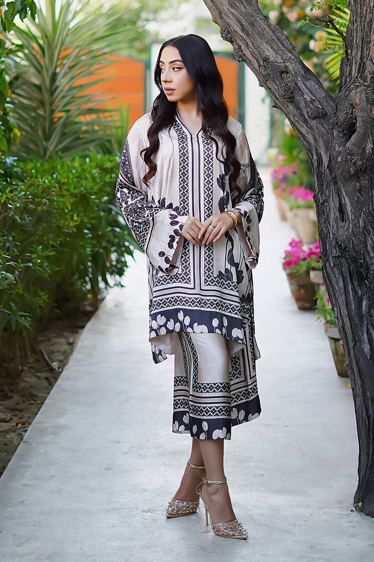 Erum Khan | Nue Pret | Royal Mirage -  Erum Khan Ladies Clothes - Original Designer Dress - House of Maryam