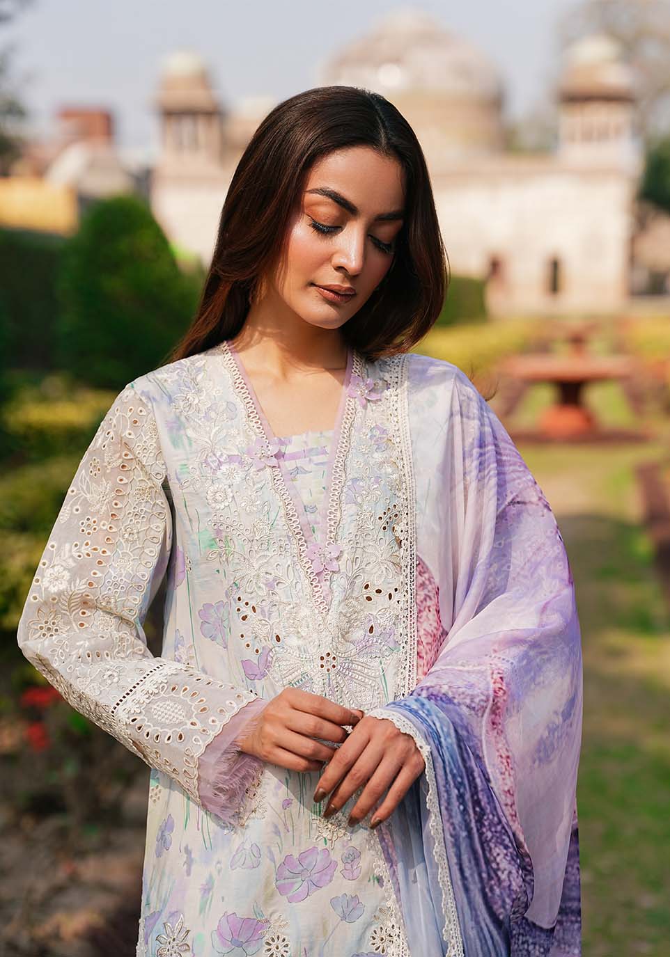 Zarqash | Luxe Lawn 26 | ZQL002-5