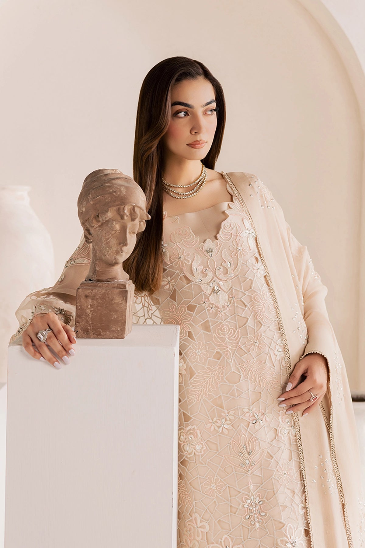 Vanya | Solana Luxe Pret |   FF-83, image 7