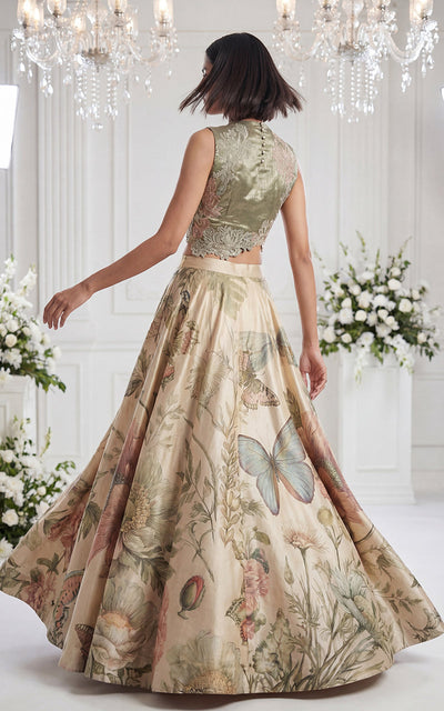Threads and Motifs | Formal Outfits | 10481