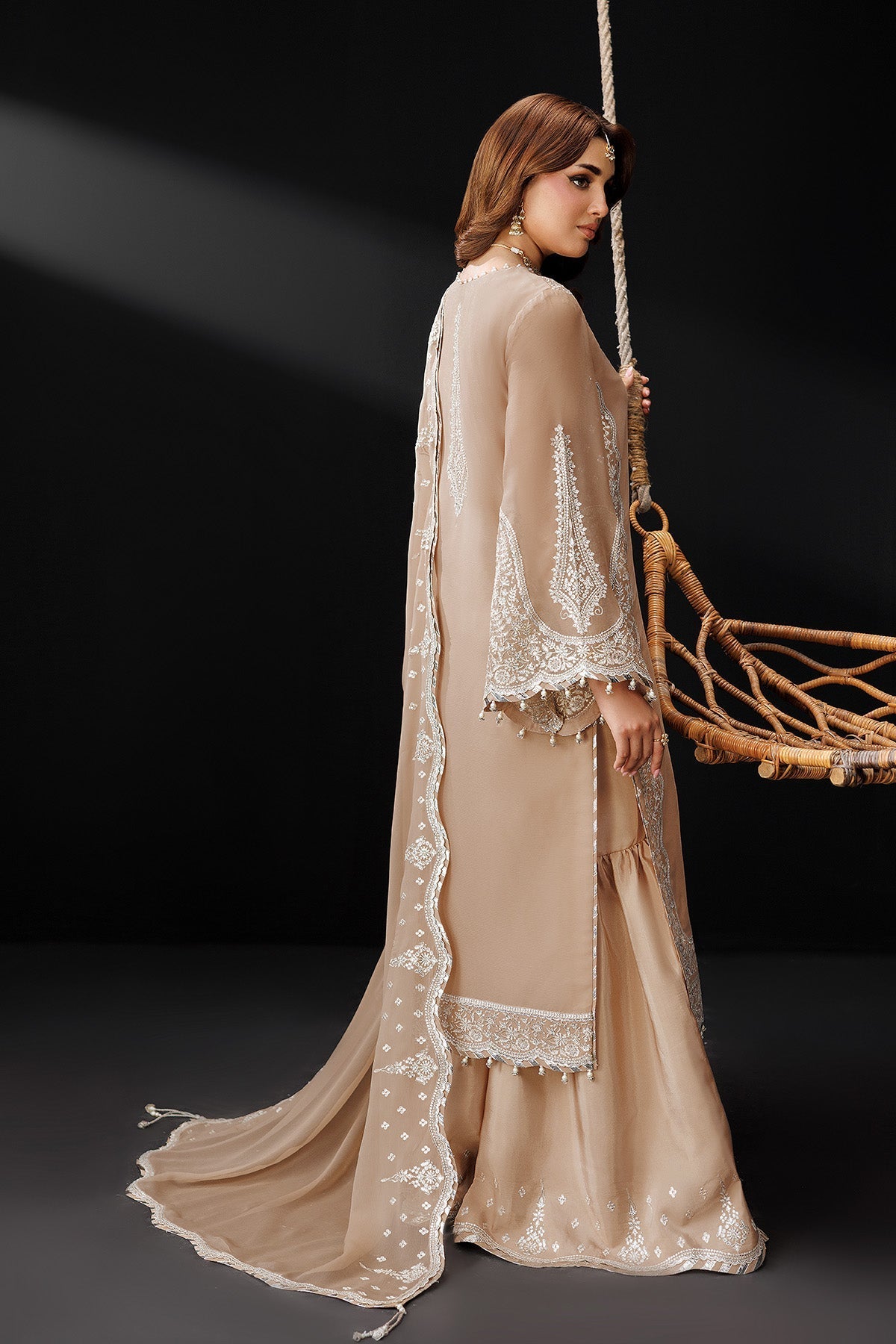 Alizeh | Dua Formals 26 | AF-DUA-3031-Gilded Lace, image 2