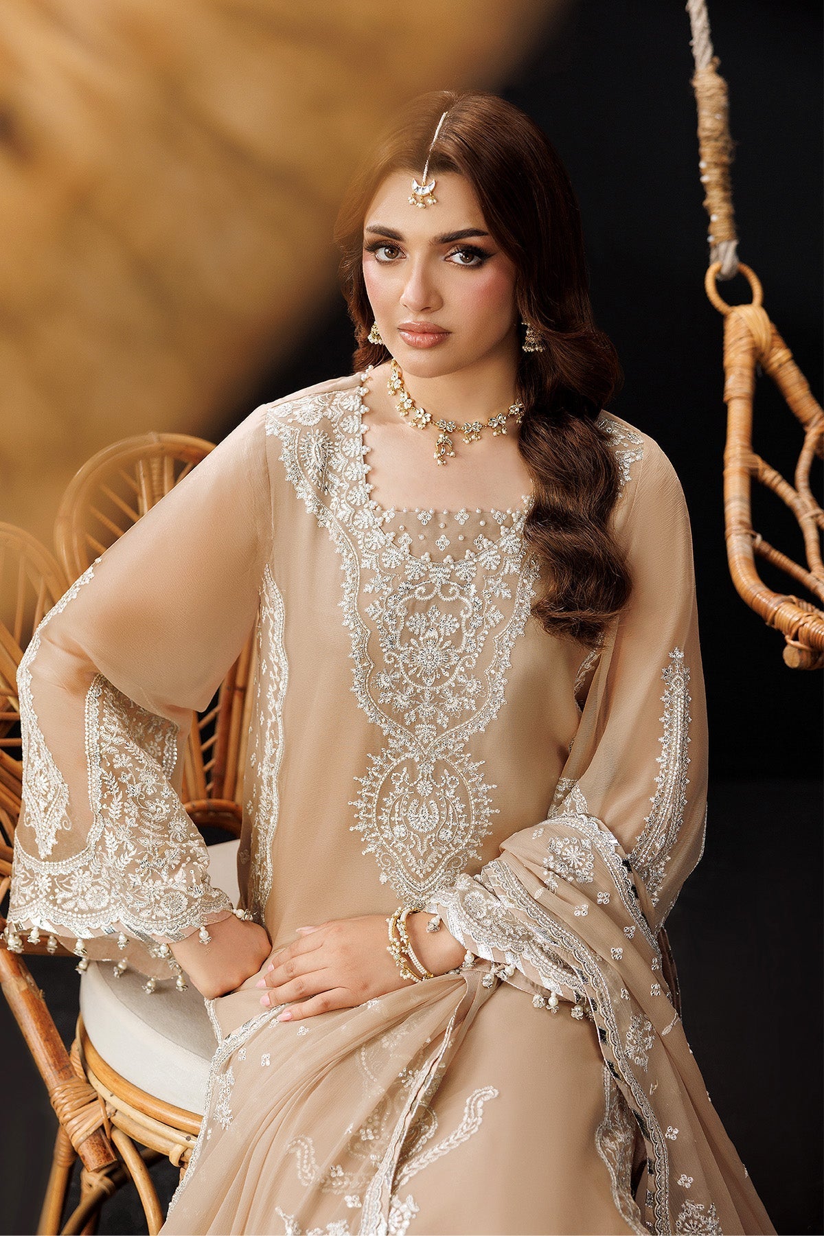 Alizeh | Dua Formals 26 | AF-DUA-3031-Gilded Lace, image 9