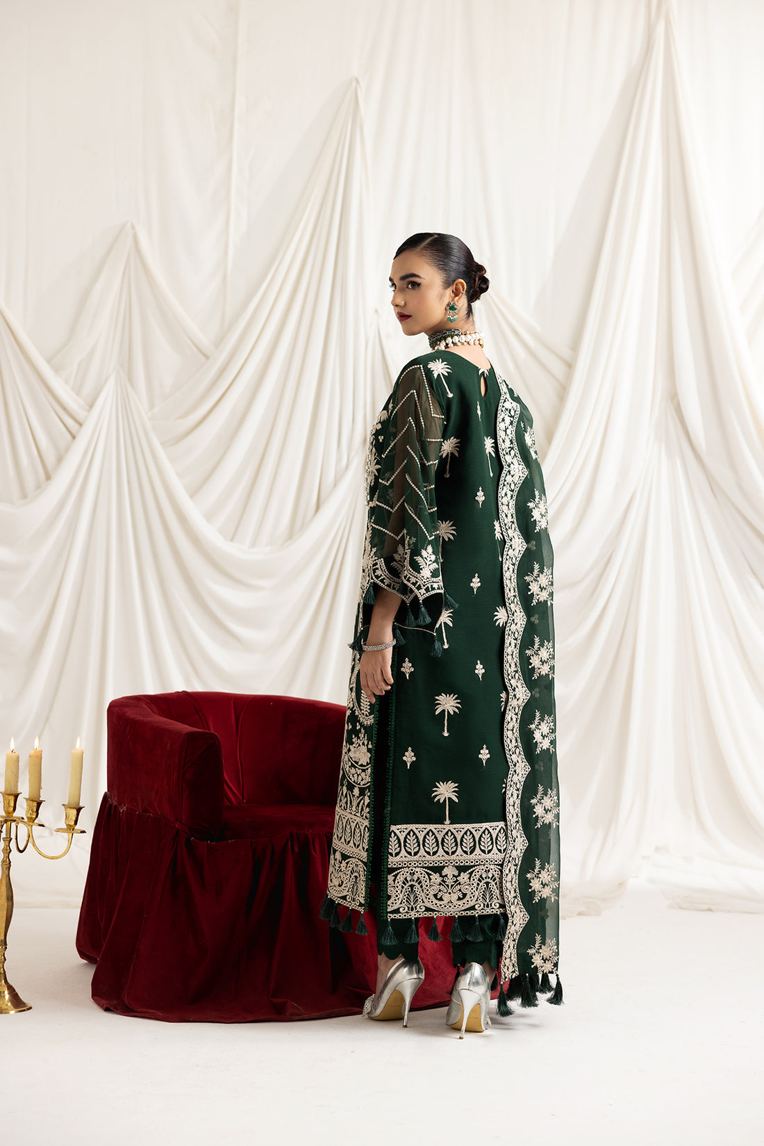 Alizeh | Formals Collection | Clara B (GREEN) by Designer Alizeh - House of Maryam - Pakistani Designer Ethnic Wear in {{ shop.shopifyCountryName }}