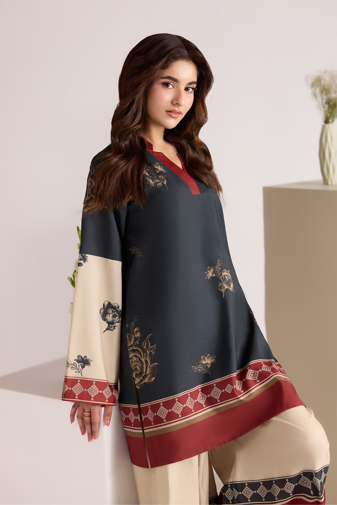 Alizeh | Printed Lawn | AF-PL-6067-Cameo-5